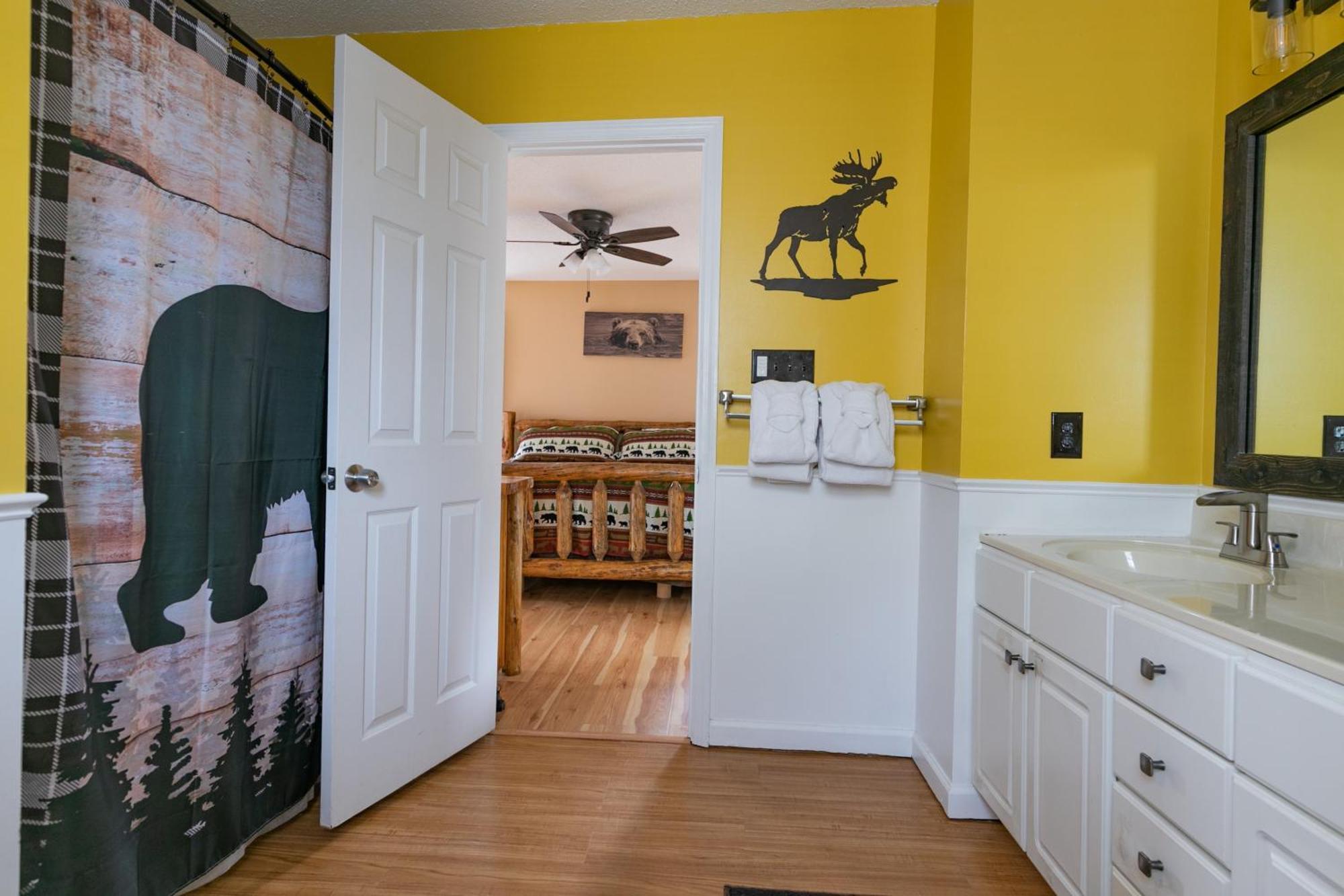 Heavenly View - Bear Themed Cabin, Hottub, Dog-Friendly, Near Gatlinburg Ngoại thất bức ảnh