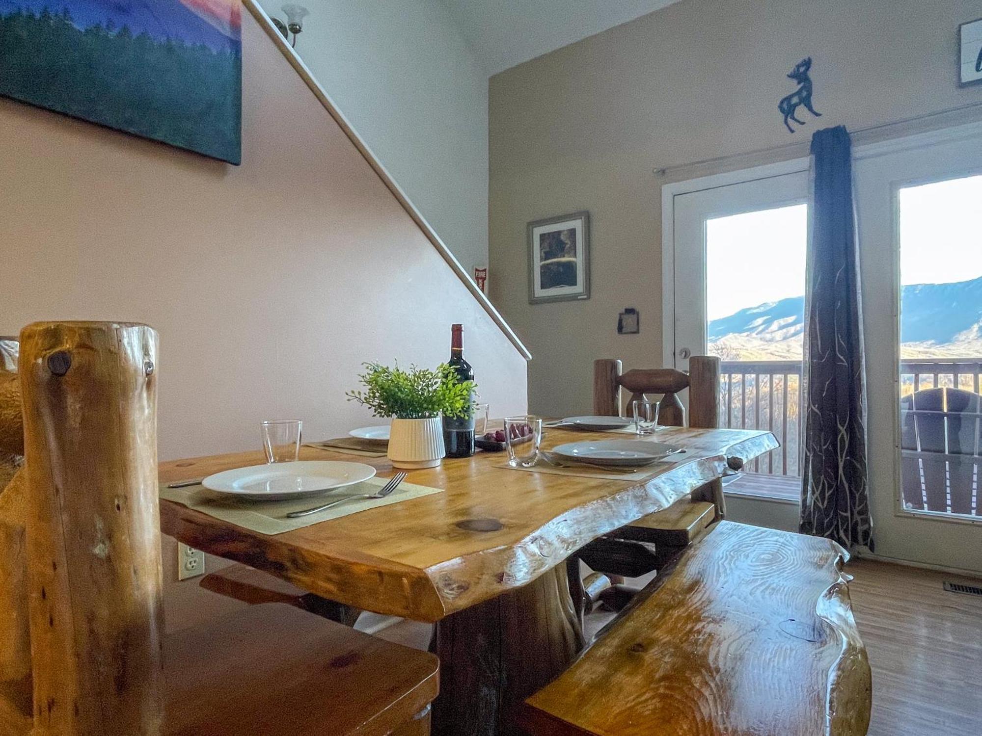 Heavenly View - Bear Themed Cabin, Hottub, Dog-Friendly, Near Gatlinburg Ngoại thất bức ảnh